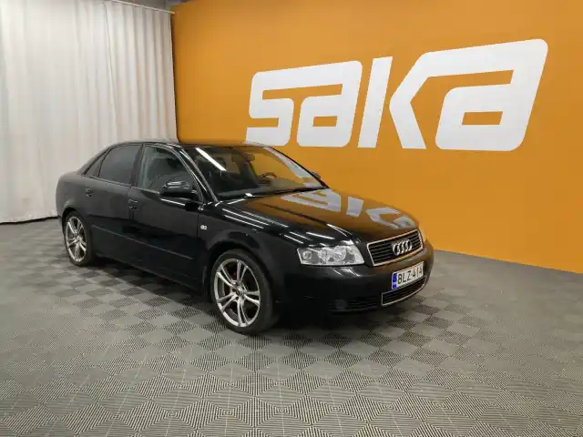 Musta Sedan, Audi A4 – BLZ-414